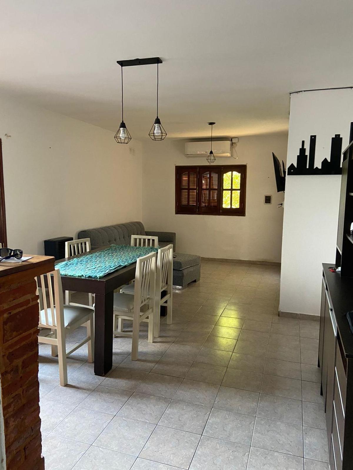 Comodo Departamento En Colon Colon (Buenos Aires)